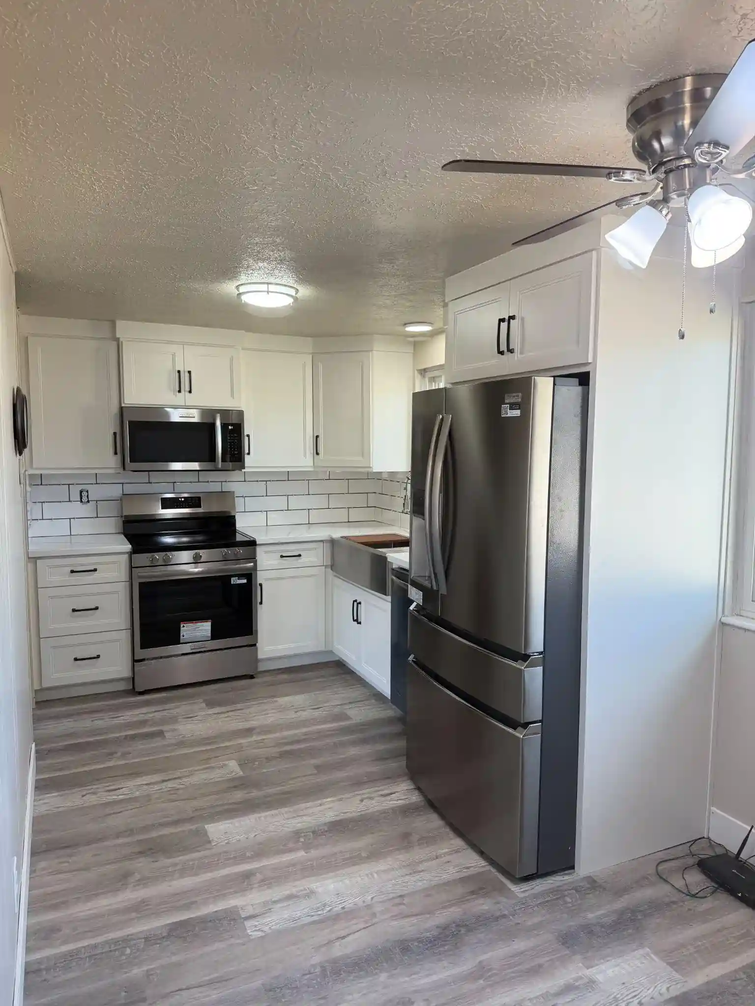 White Shaker Kitchen & Storage